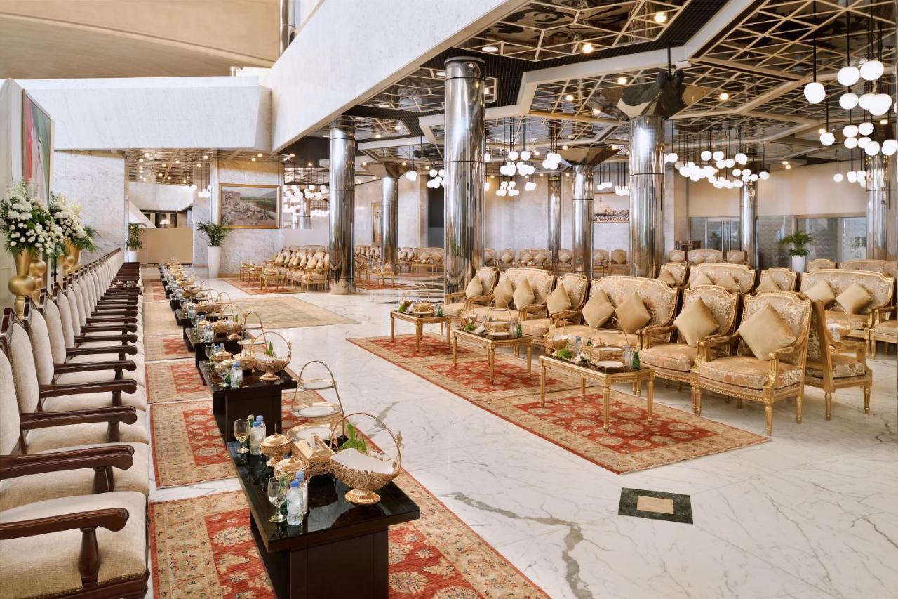 Officers Club & Hotel Abu Dhabi Exterior foto The Grand Ballroom